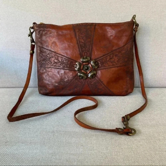 Free People x Campomaggi Arrow Rose Leather Crossbody
